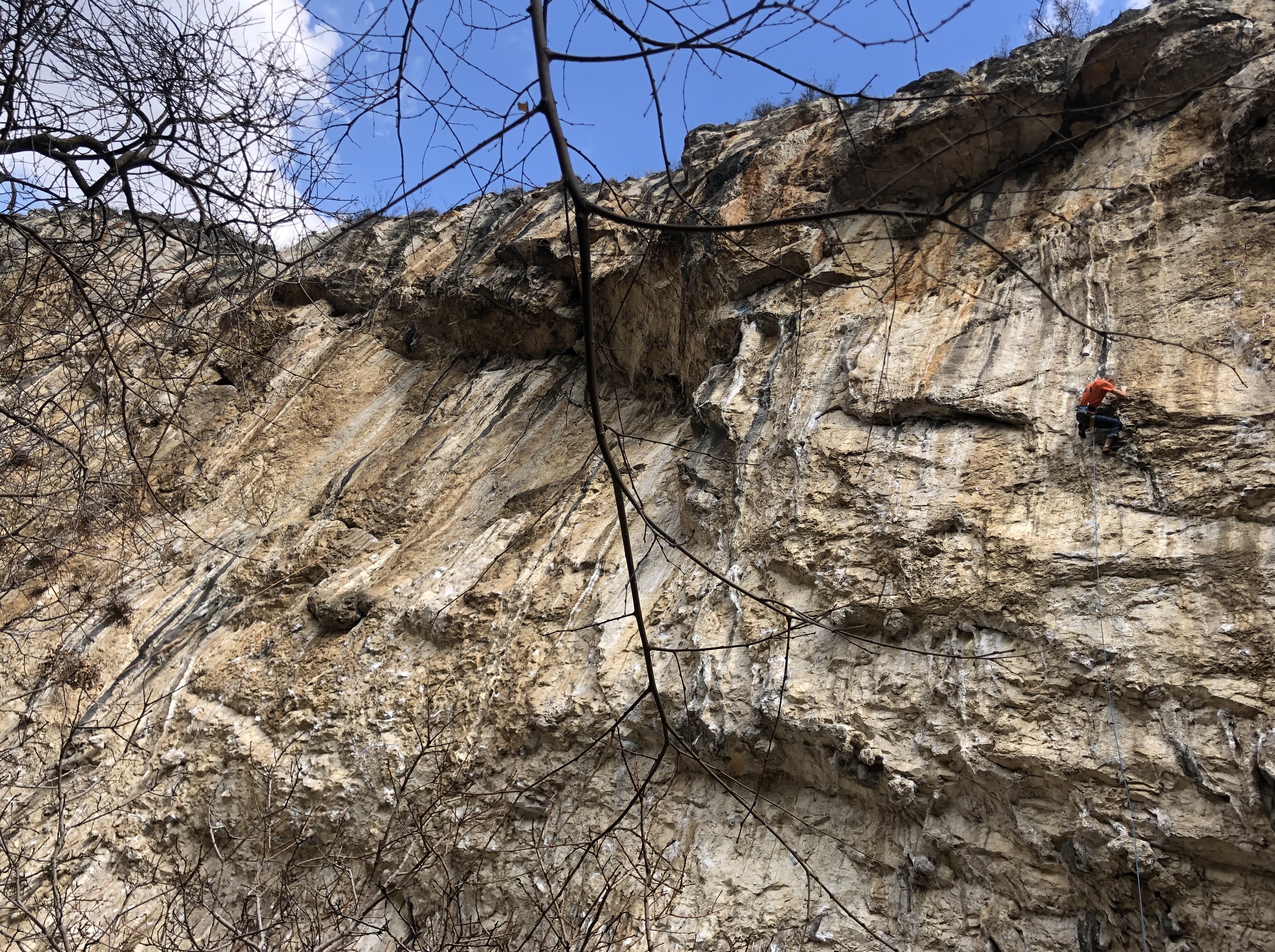 Mitja Jereb climbing Kaj ti je deklica (8b+) in Mišja peč