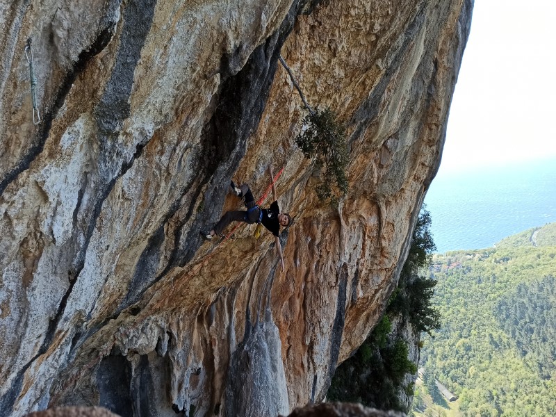 Pepa Šindel in The end (8c+)