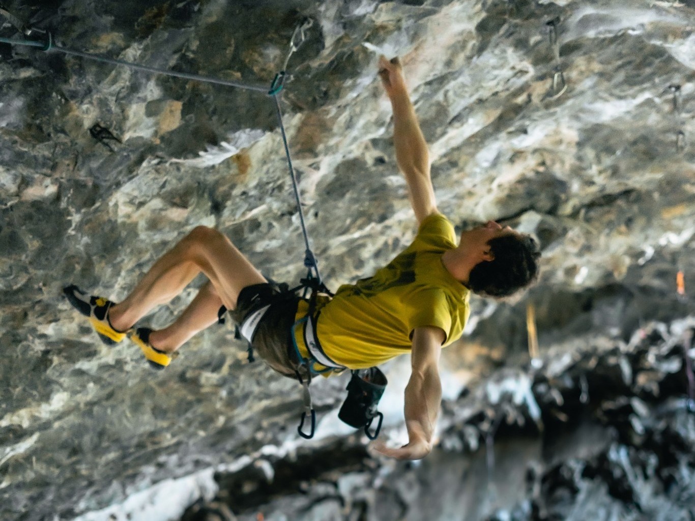 Adam Ondra onsighting Water world (9a)