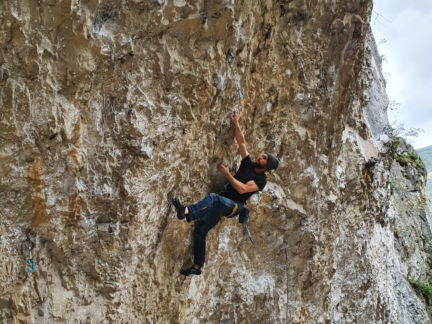 Mitja Jereb in Strelovod (8c) in Mišja peč