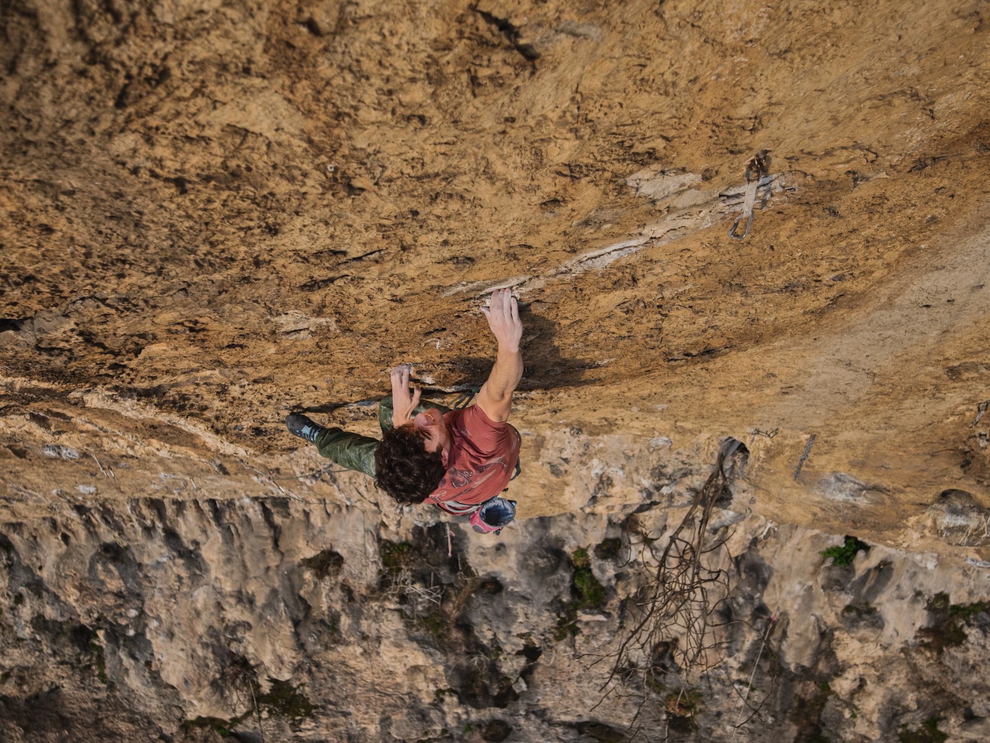 Luca Bacer in Xaxid hostel (9a) @ photo by Davide Gaeta